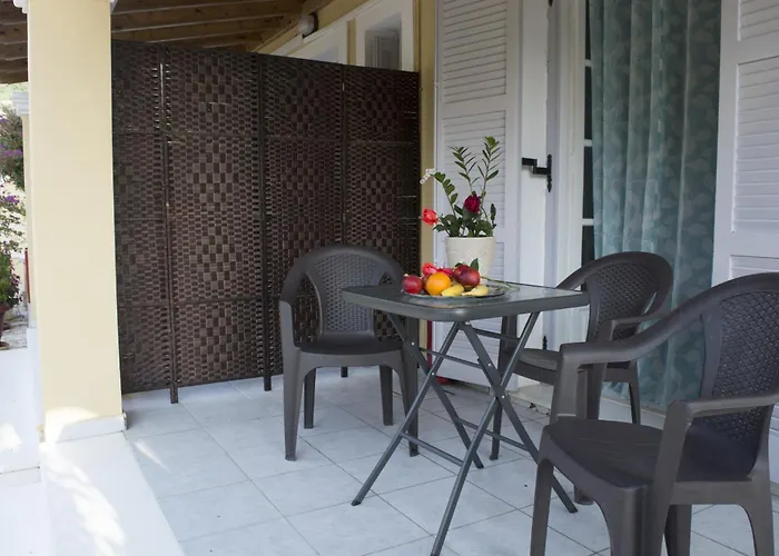 アパートホテル Marina Apartments, Agios Gordios Corfu