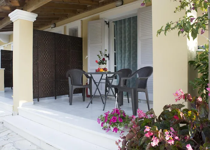 アパートホテル Marina Apartments, Agios Gordios Corfu