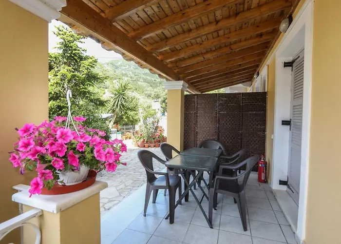 アパートホテル Marina Apartments, Agios Gordios Corfu