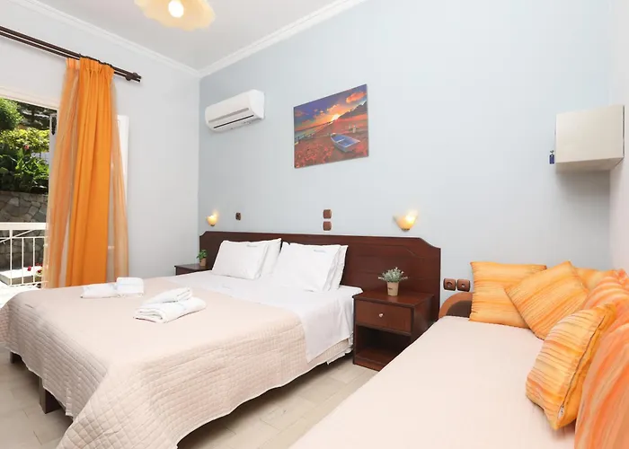 Marina Apartments, Agios Gordios Corfu アパートホテル アギオス・ゴルディオス