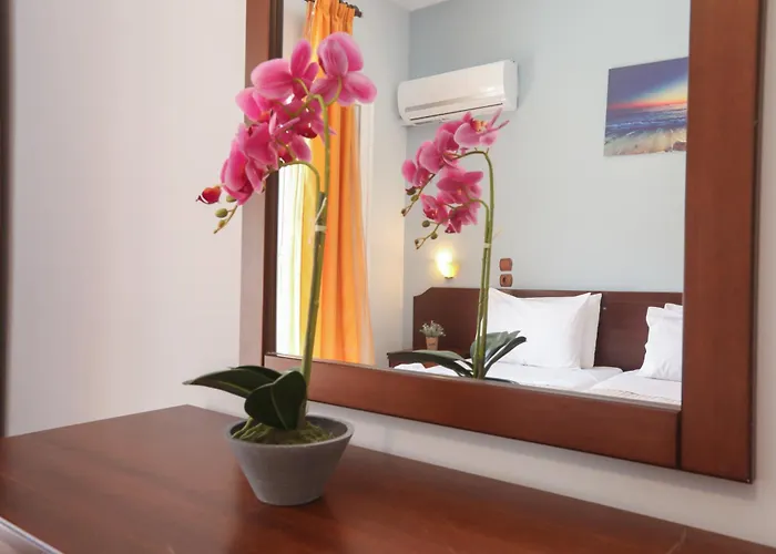 Marina Apartments, Agios Gordios Corfu アパートホテル アギオス・ゴルディオス