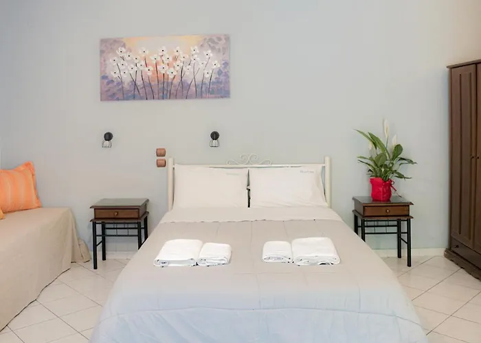 アパートホテル Marina Apartments, Agios Gordios Corfu 4*