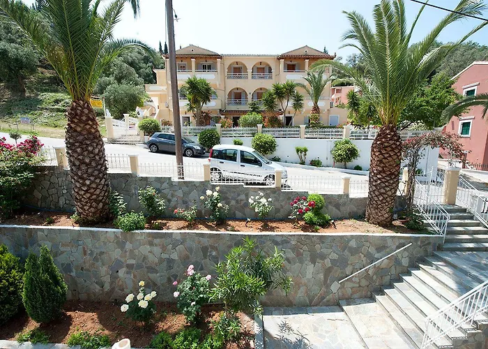 アパートホテル Marina Apartments, Agios Gordios Corfu