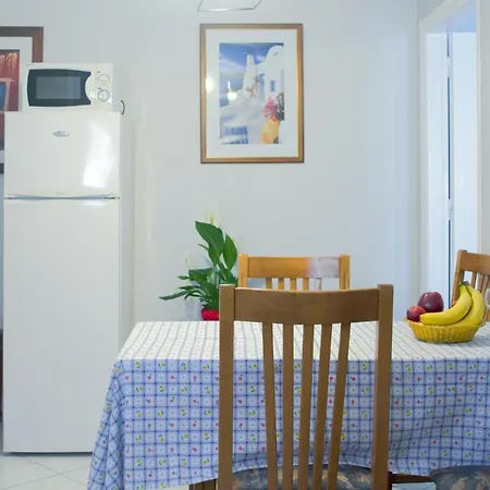 Marina Apartments, Agios Gordios Corfu 公寓式酒店 4*