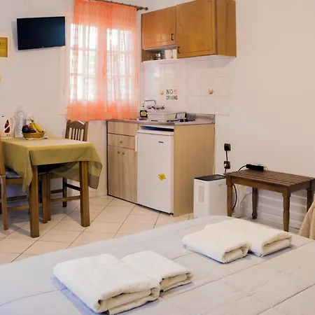 Marina Apartments, Agios Gordios Corfu 阿齐欧斯·贡多斯