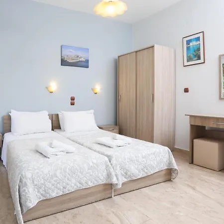Marina Apartments, Agios Gordios Corfu 公寓式酒店 4*