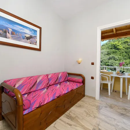 Marina Apartments, Agios Gordios Corfu 公寓式酒店 阿齐欧斯·贡多斯