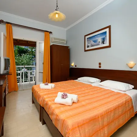 Marina Apartments, Agios Gordios Corfu アパートホテル アギオス・ゴルディオス