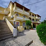 Marina Apartments, Agios Gordios Corfu 4* 阿齐欧斯·贡多斯