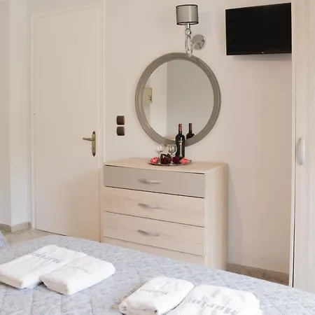 Lejlighedshotel Marina Apartments, Agios Gordios Corfu 2*